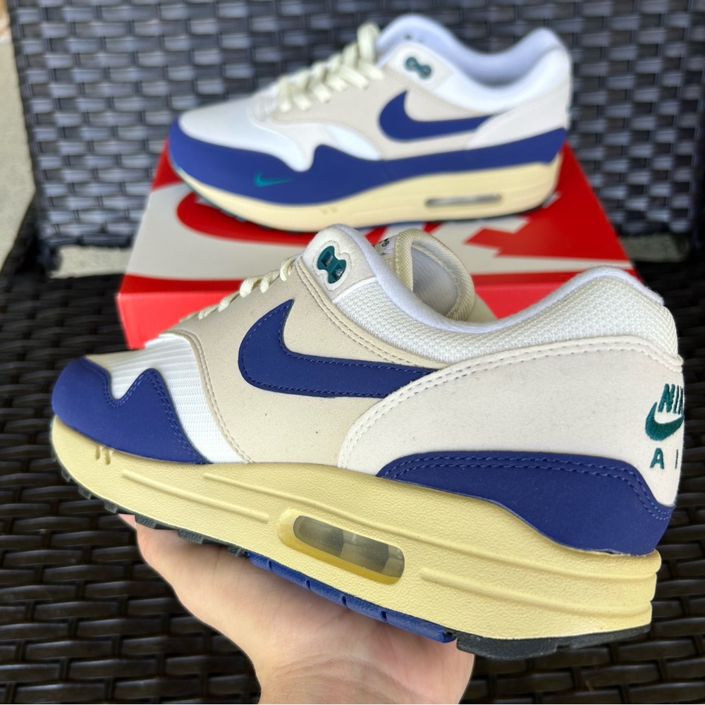 NIKE AIR MAX 1 ATHLETIC DEPARTMENT MIDNIGHT NAVY - MENS 8.5 / WOMENS 10 - Picture 4 of 5